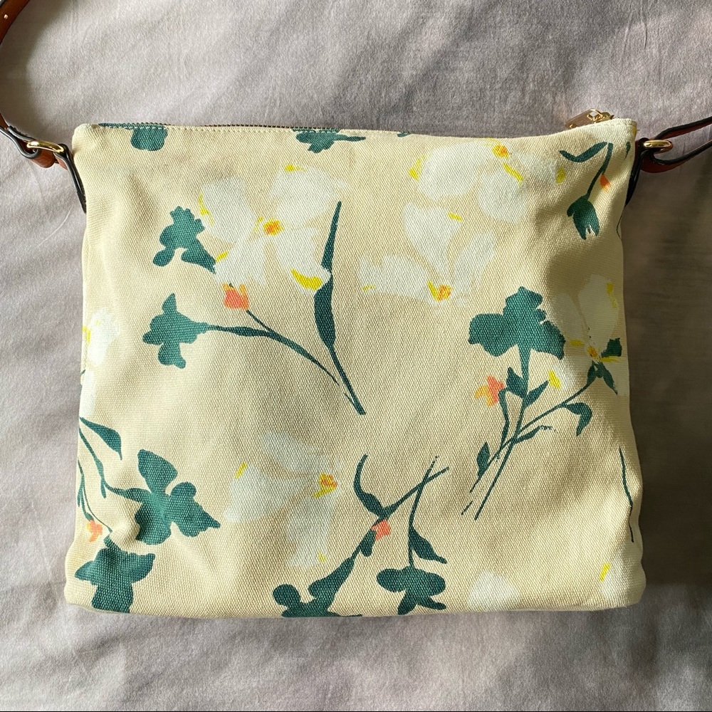 Floral Crossbody Purse - Picture 9 of 9